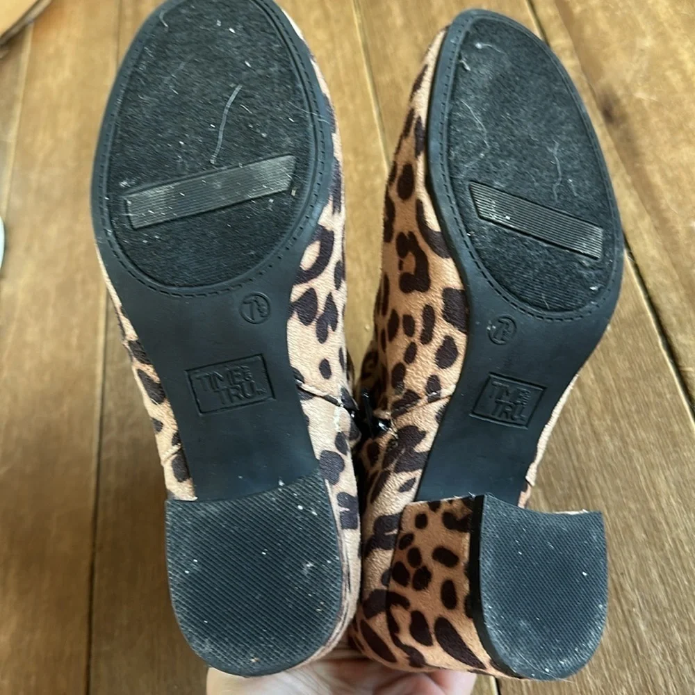 Time & Tru Leopard Boots size 7.5 women’s